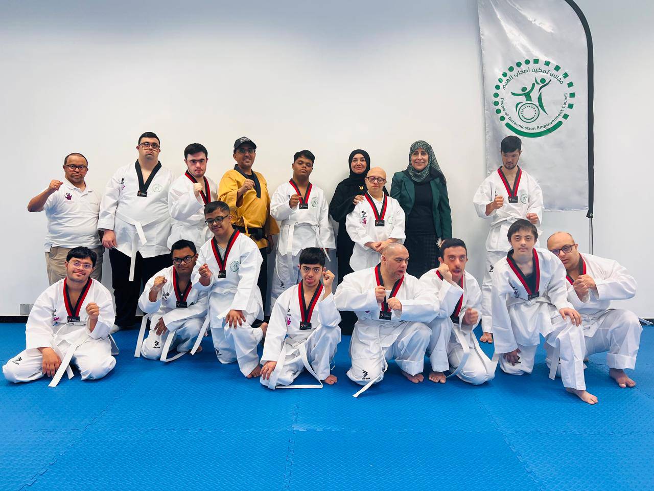 شرطة دبي تنظم برنامجاً رياضياً لذوي متلازمة داون