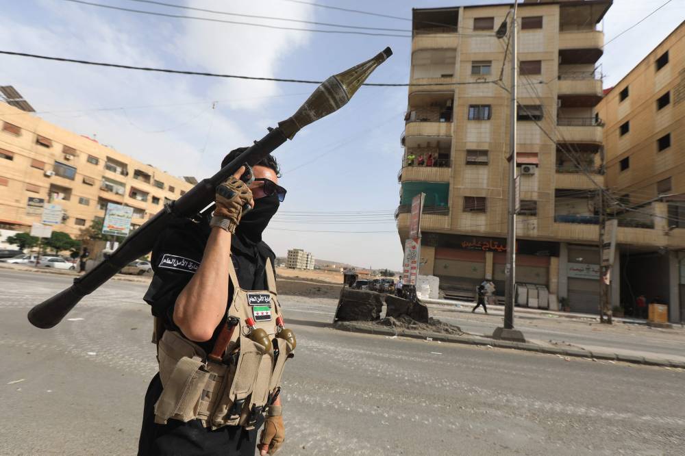 الصراعات الطائفية.. «براميل بارود» تهدد الدولة السورية الجديدة