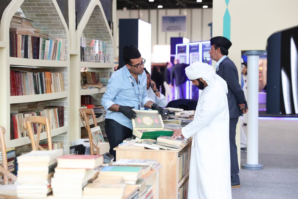 شارع المتنبي في أبوظبي للكتاب