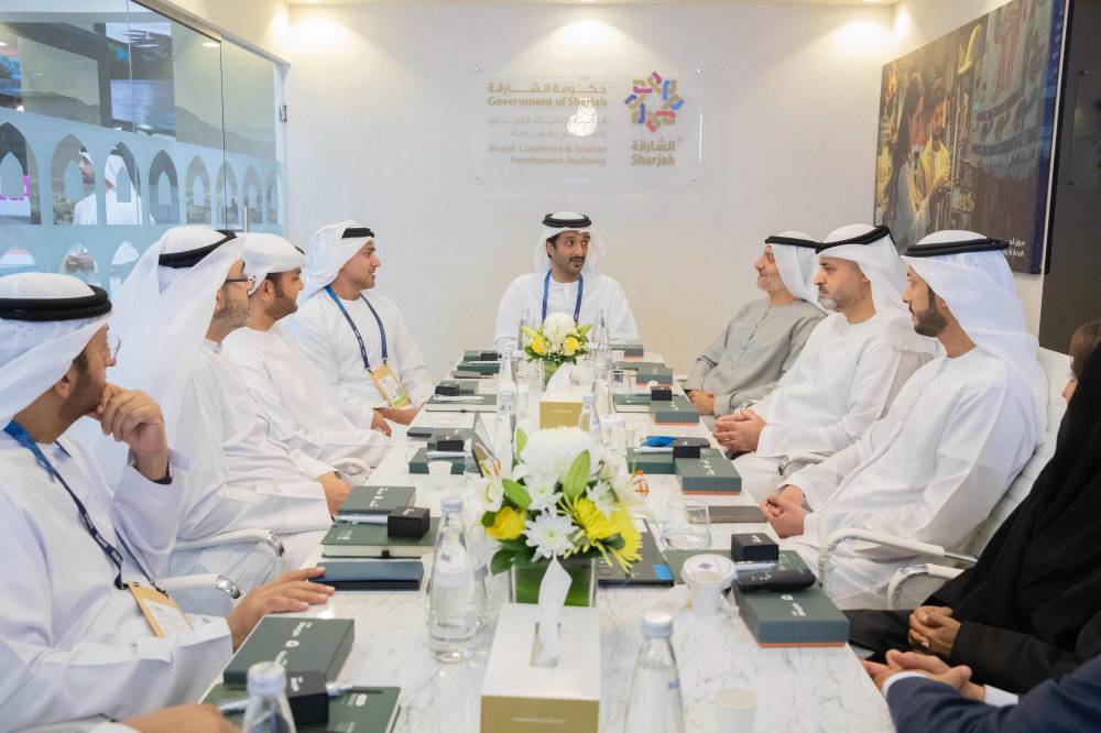 «الإمارات للسياحة» يناقش إطلاق منصة رقمية للباقات السياحية