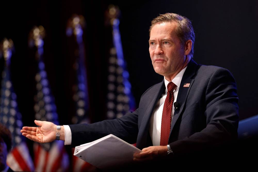 بعد «فضيحة سيغنال».. ترامب يعتزم إقالة مستشار الأمن القومي مايك والتز