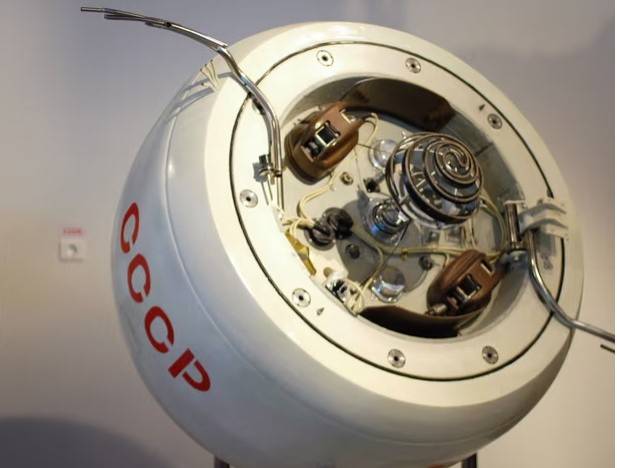 بعد 53 عاماً في المدار.. مركبة فضاء سوفييتية ضالة تقترب من السقوط على الأرض