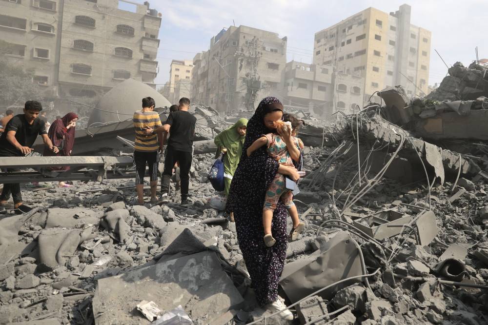 غزة.. قصف إسرائيلي يودي بحياة 15 شخصاً