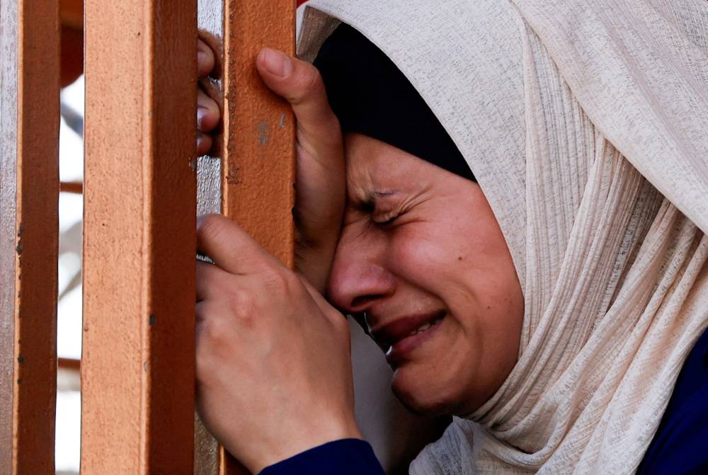 12 قتيلاً جراء غارات إسرائيلية على غزة