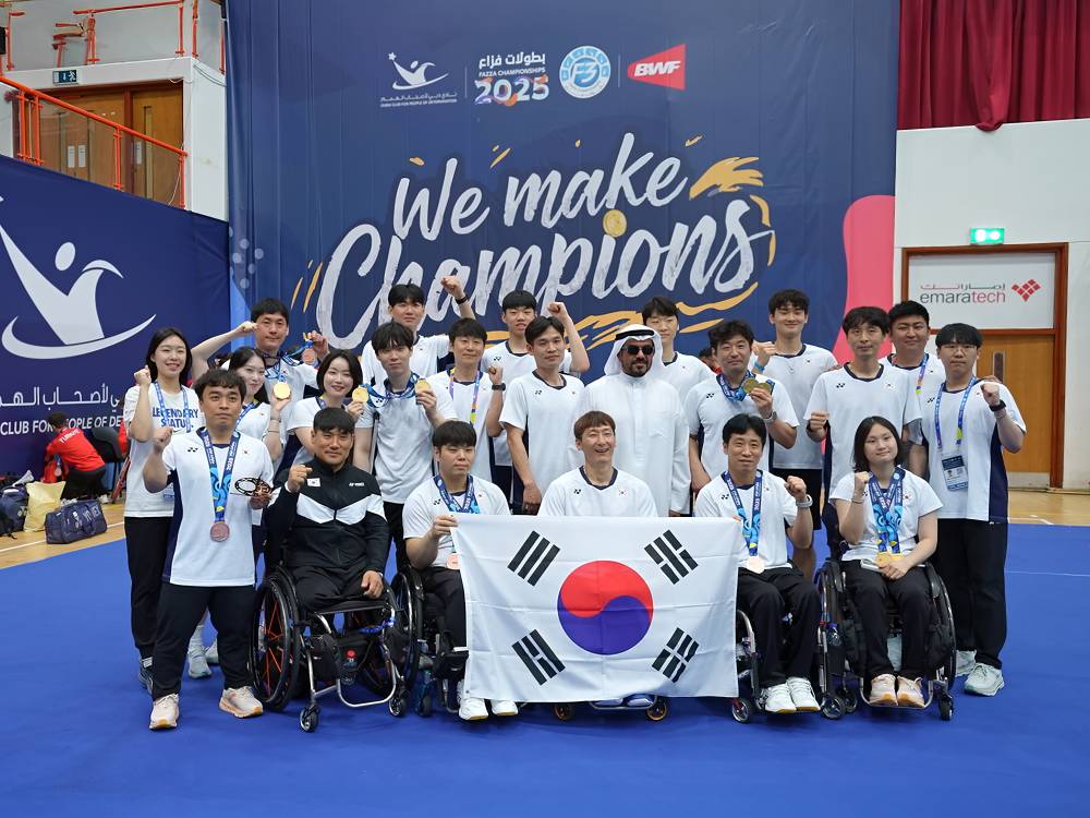 ثاني بالرقاد يتوسط منتخب كوريا الجنوبية بطل النسخة السادسة