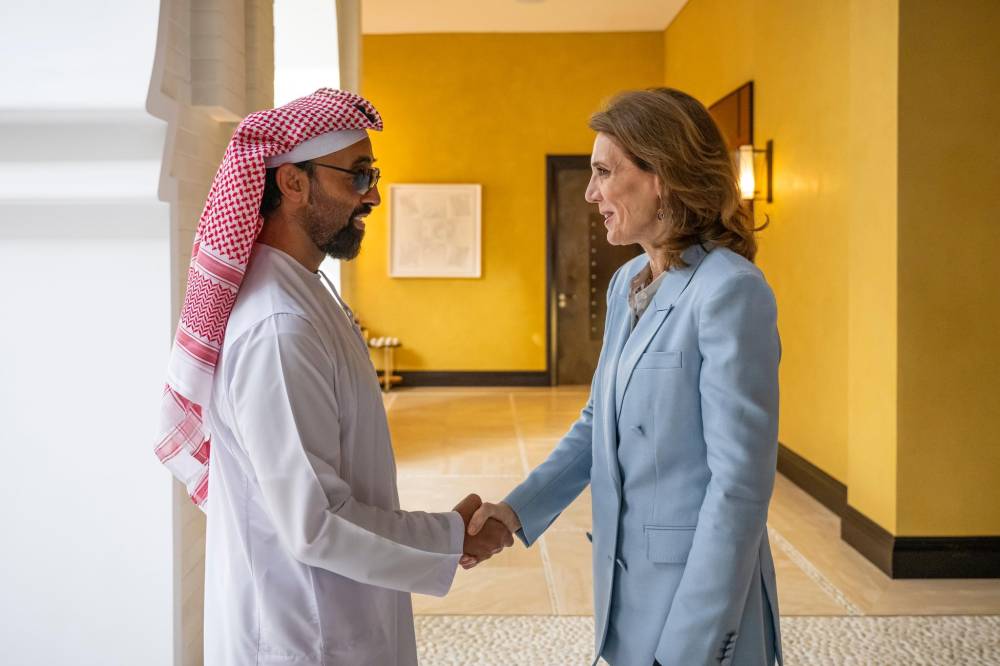 طحنون بن زايد: أبوظبي تستهدف أن تكون أول حكومة تعتمد بالكامل على الذكاء الاصطناعي 2027