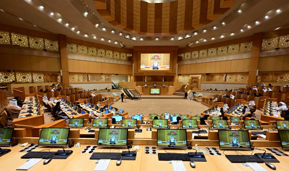 مطالبة بإلزام الجهات الحكومية بتبنّي برامج التدريب الرقمي