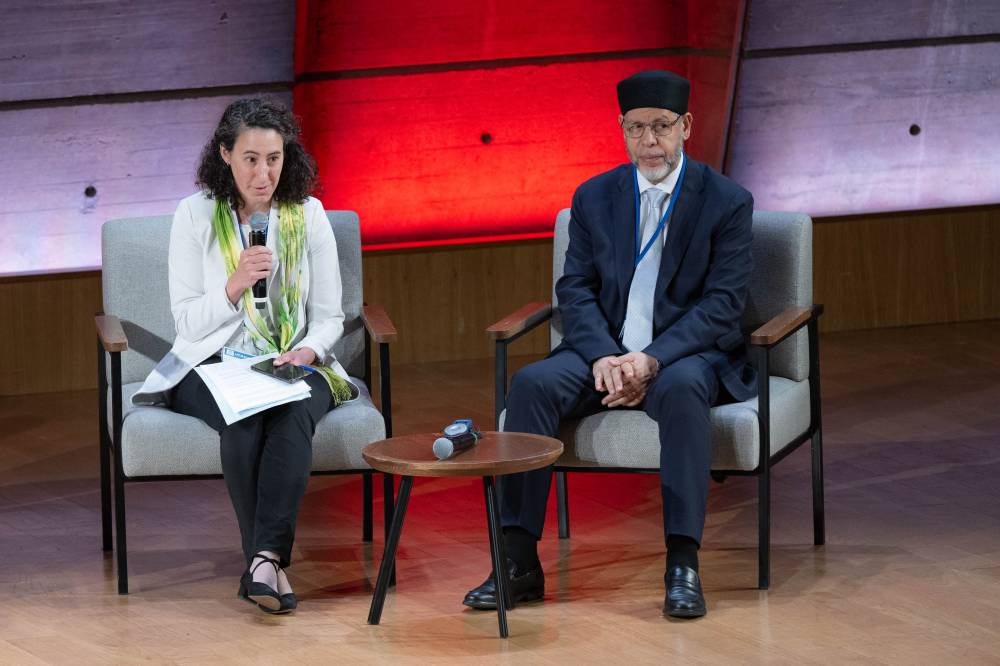 د. امحمد المستغانمي خلال الندوة