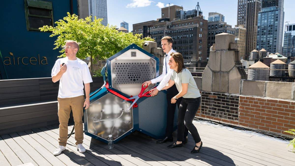 أثناء الكشف عن الجهاز