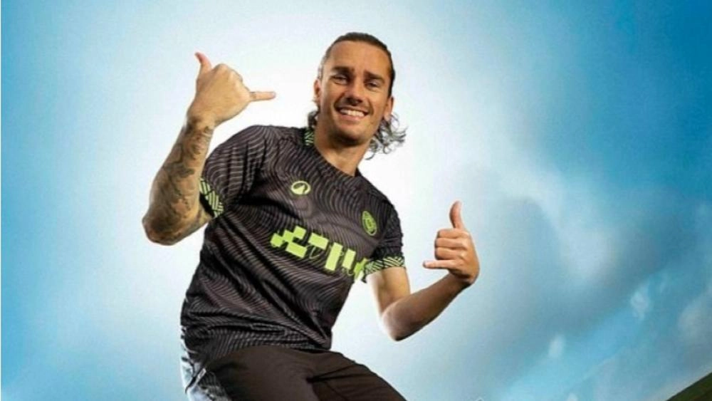 رسمياً.. غريزمان يمدد عقده مع أتلتيكو مدريد حتى 2027