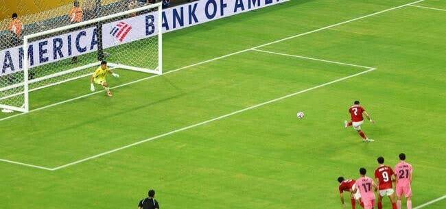 تريزيجيه يمنع زيزو من تسديد ركلة الجزاء في مباراة الأهلي ضد إنتر ميامي