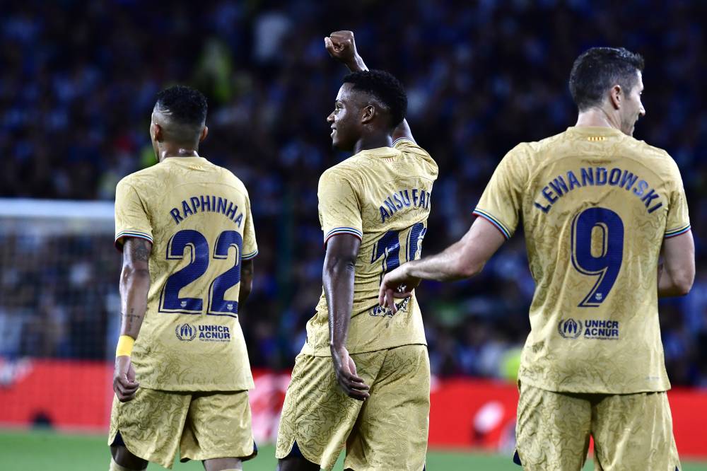 ديكو يفتح الباب لرحيل فاتي عن برشلونة