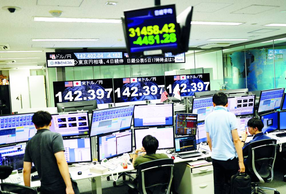 «نيكاي» يغلق بأعلى مستوى في 4 أشهر بدعم أسهم الرقائق