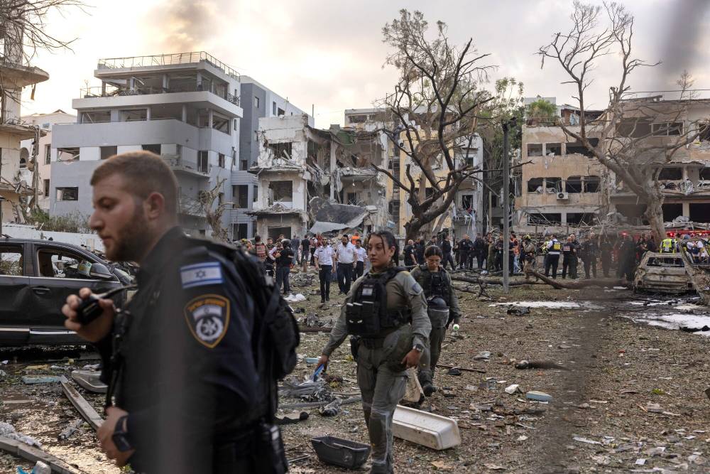 لماذا فرضت إسرائيل رقابة صارمة على خسائرها في حرب إيران؟