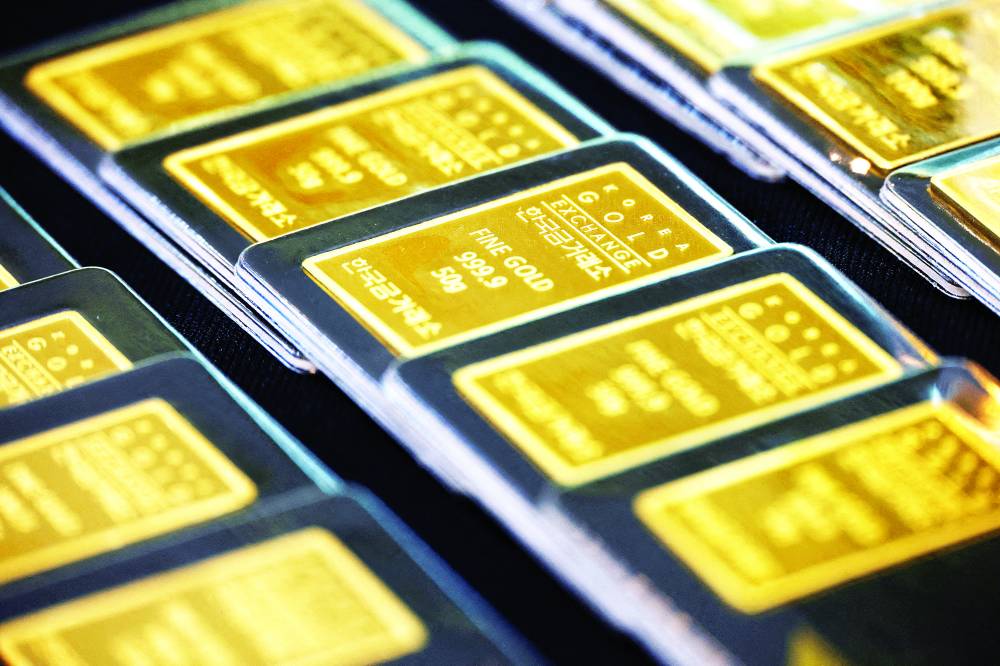 الذهب يتكبد خسائر للأسبوع الثاني على التوالي