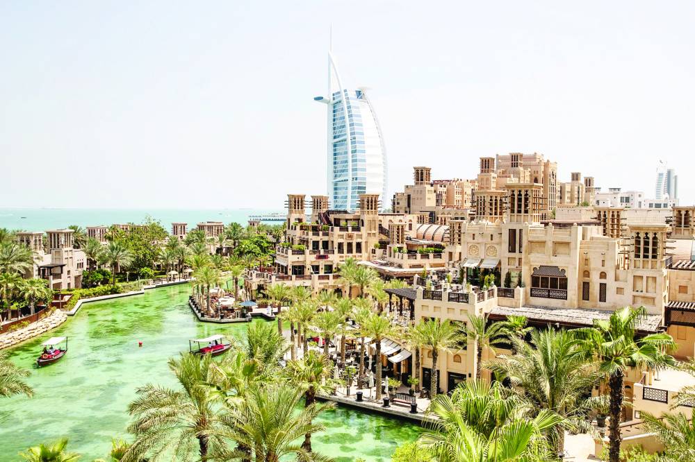 الضيافة.. قطاع حيوي يحتضن طموح الكوادر الإماراتية