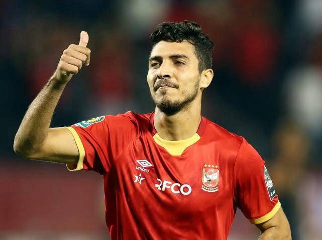 بعد غلق باب العودة إلى الأهلي.. محمد شريف يفاجئ الزمالك بقرار جديد