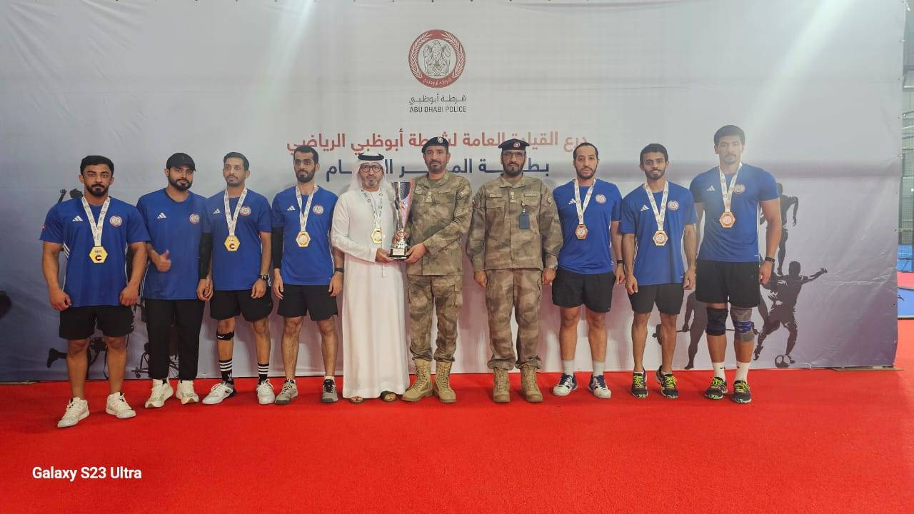 خلال تتويج الفائزين