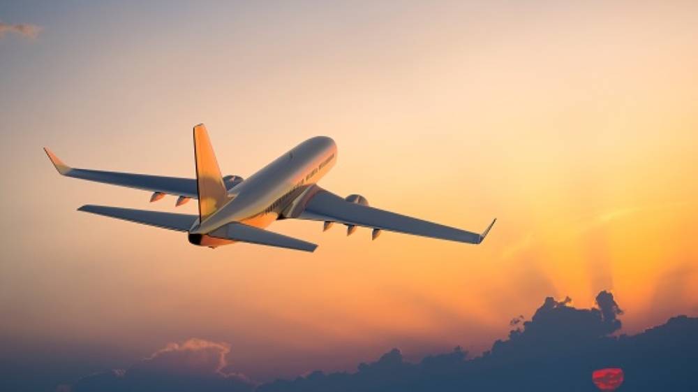 إغلاق المجال الجوي في غرب ووسط إيران