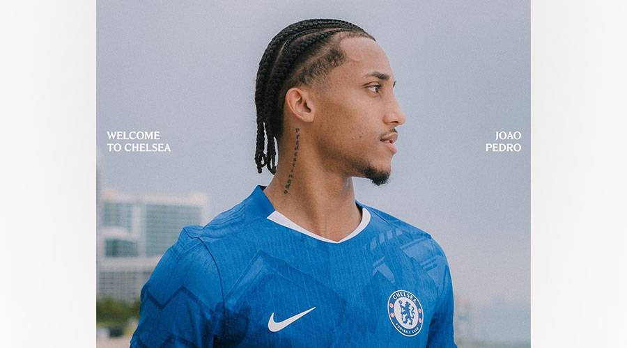 «حافياً على البحر».. تشيلسي يعلن ضم البرازيلي جواو بيدرو