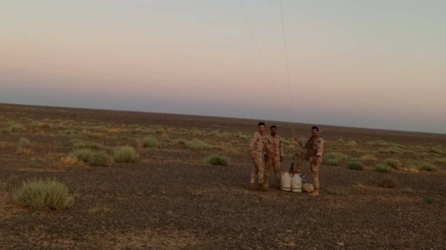 الأردن يحبط محاولة تهريب مواد مخدرة باستخدام بالونات موجهة