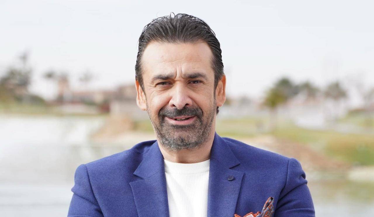  كريم عبد العزيز