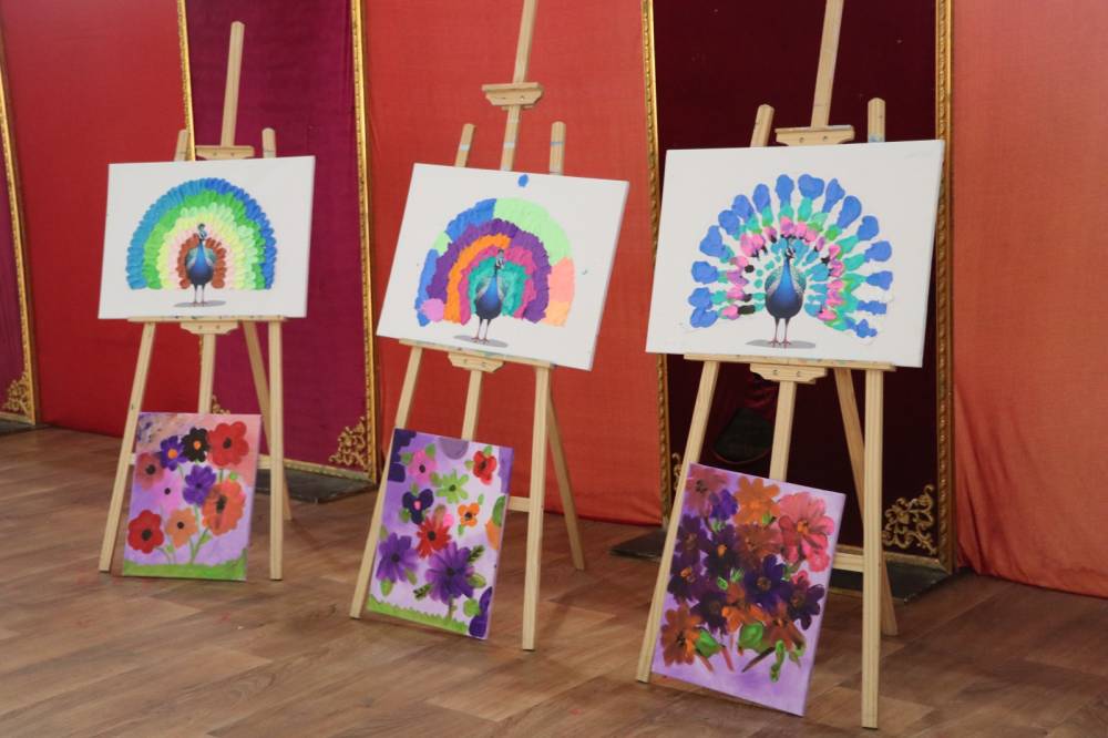 «اليوم المفتوح» في «نسائية دبي» بوابة لاستكشاف مواهب الطلبة