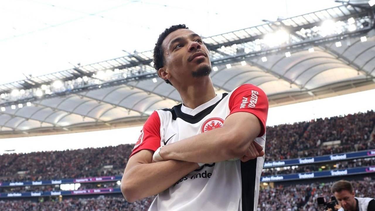 ليفربول يقترب من التعاقد مع الفرنسي إيكيتيكي