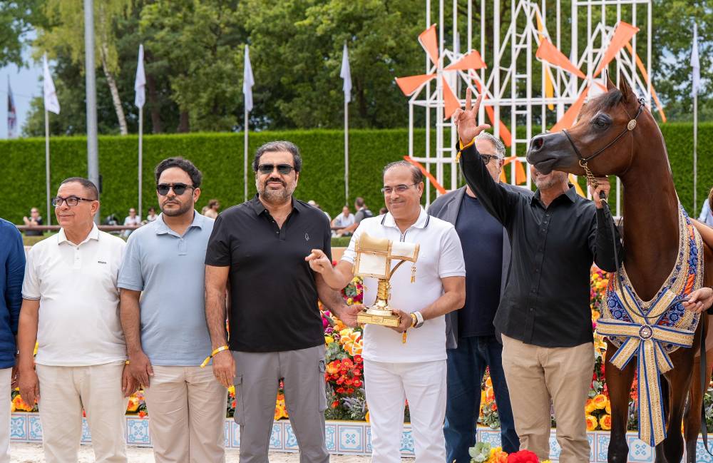 خلال التتويج