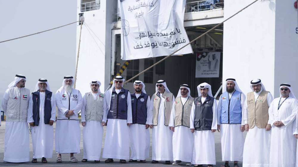 «زايد الإنسانية» تشارك بتجهيز سفينة خليفة لإغاثة غزة