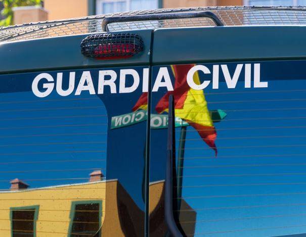 صور مزيفة لـ16 طالبة في إسبانيا.. والتحقيقات تكشف مفاجأة صادمة