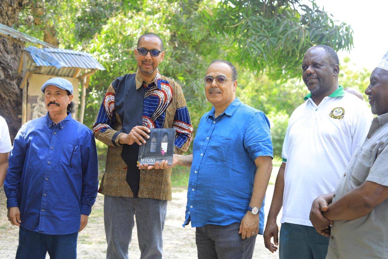 وفد «الشارقة للتراث» يزور أبرز المواقع التاريخية في زنجبار