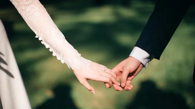 تتزوج بعد 43 محاولة في 7 سنوات