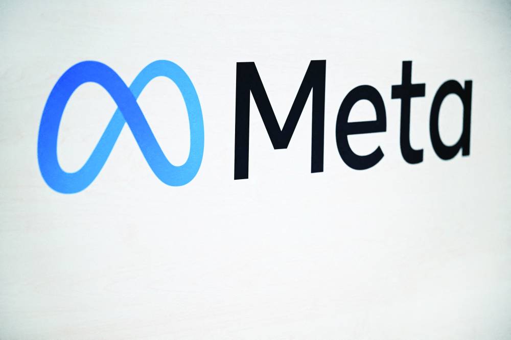 «ميتا» تدخل حلبة الذكاء الاصطناعي.. هل تطيح بفوقية «أبل» و«غوغل»؟