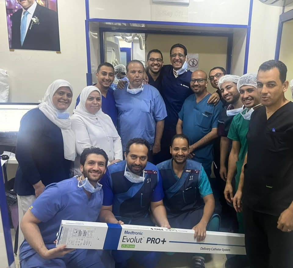 الفريق الطبي