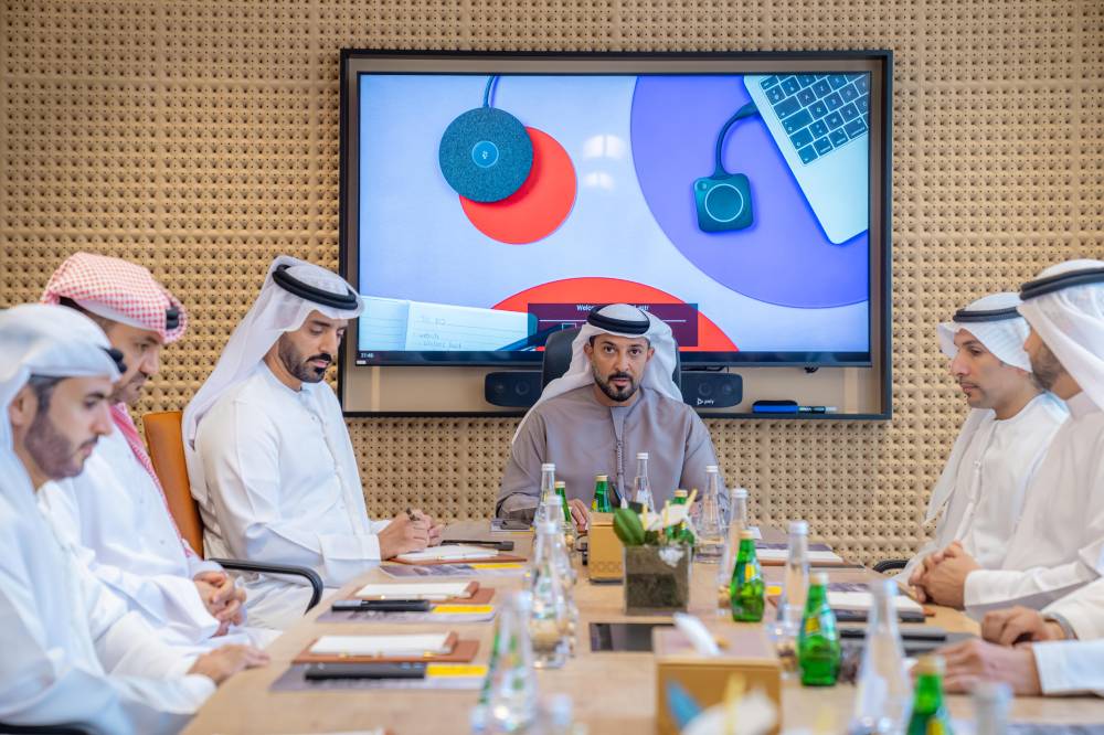 عبد العزيز  النعيمي يترأس الاجتماع