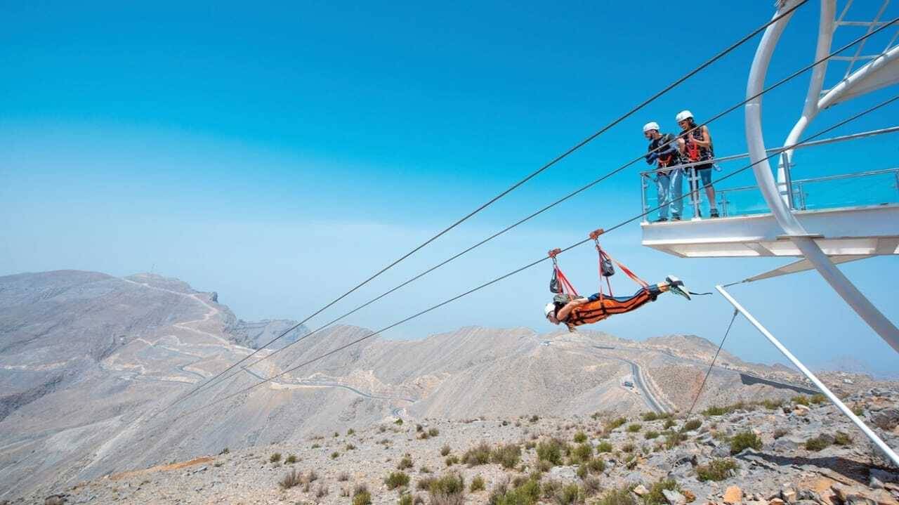 رأس الخيمة تطلق حملة «الصيف ينسيك العالم»