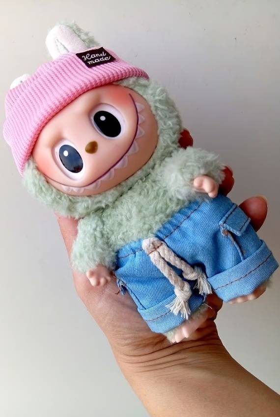 دمى «لابوبو» المزيفة تهدد سلامة الأطفال