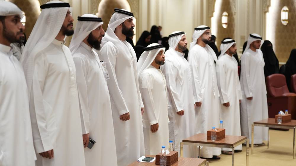 مؤسسة الشارقة للقرآن والسنة تكرم 30 طالباً وطالبة من المتفوقين