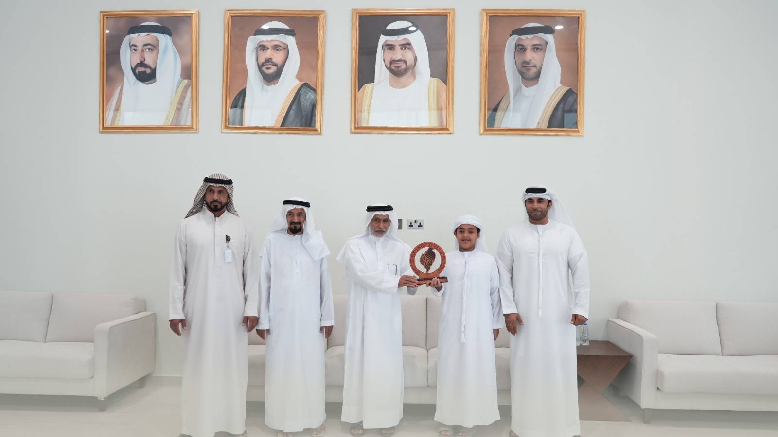 خلال تكريم الفائزين