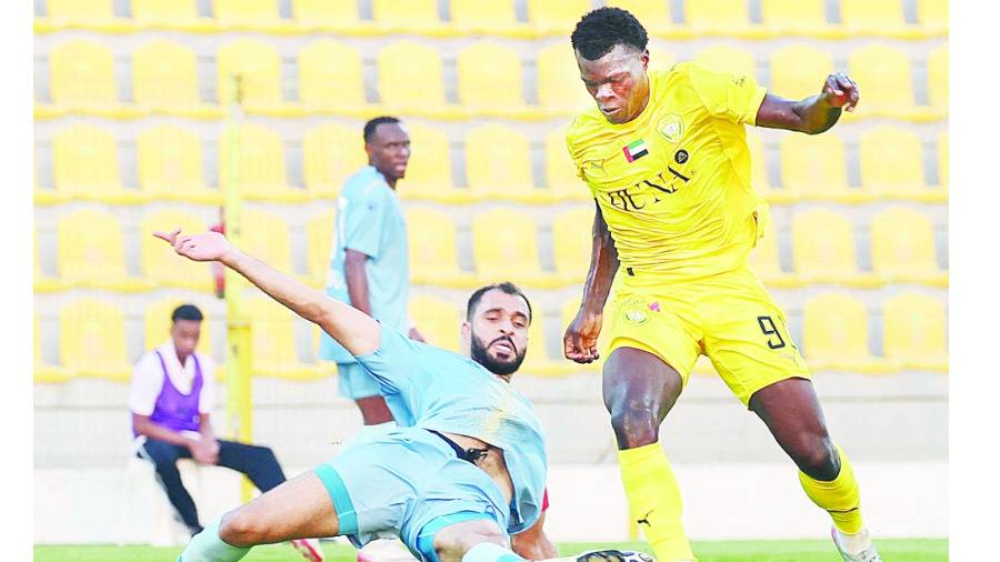 من مباراة الوصل والظفرة في الدوري