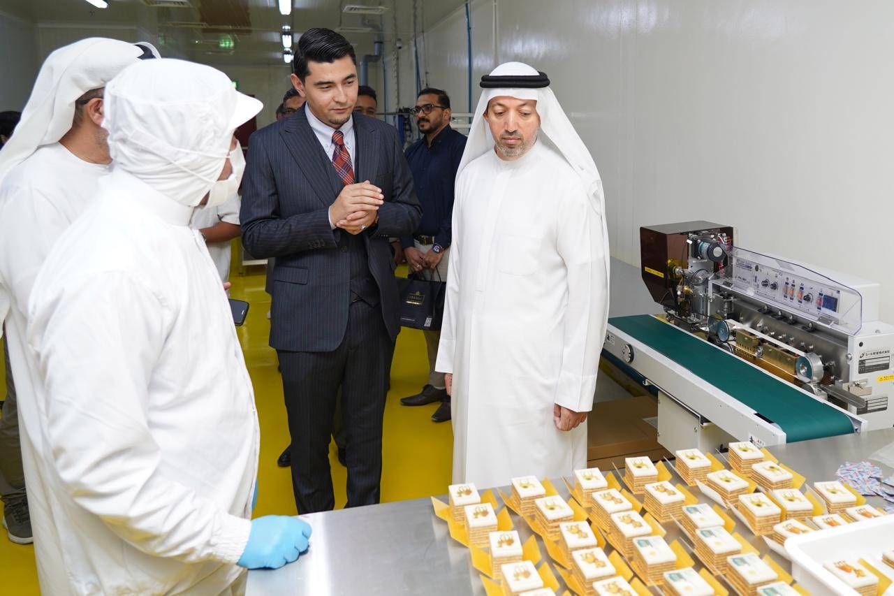 خلال افتتاح المستودع الجديد