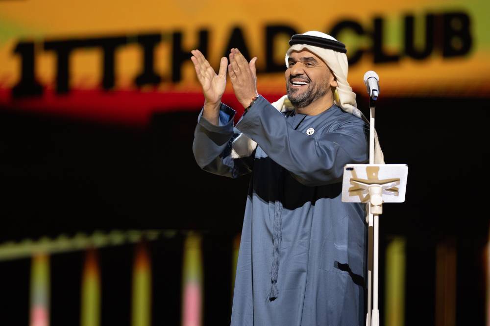 حسين الجسمي يواصل التألق بـ«أجمل خلق الله»