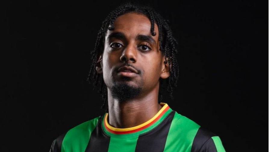 الشارقة يقترب من ضم السويدي هارون