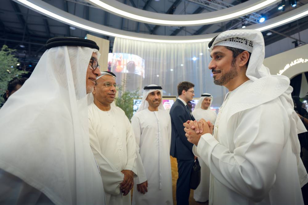 «الإمارات للإعلام» يصدر 1800 تصريح معلن لصناع المحتوى