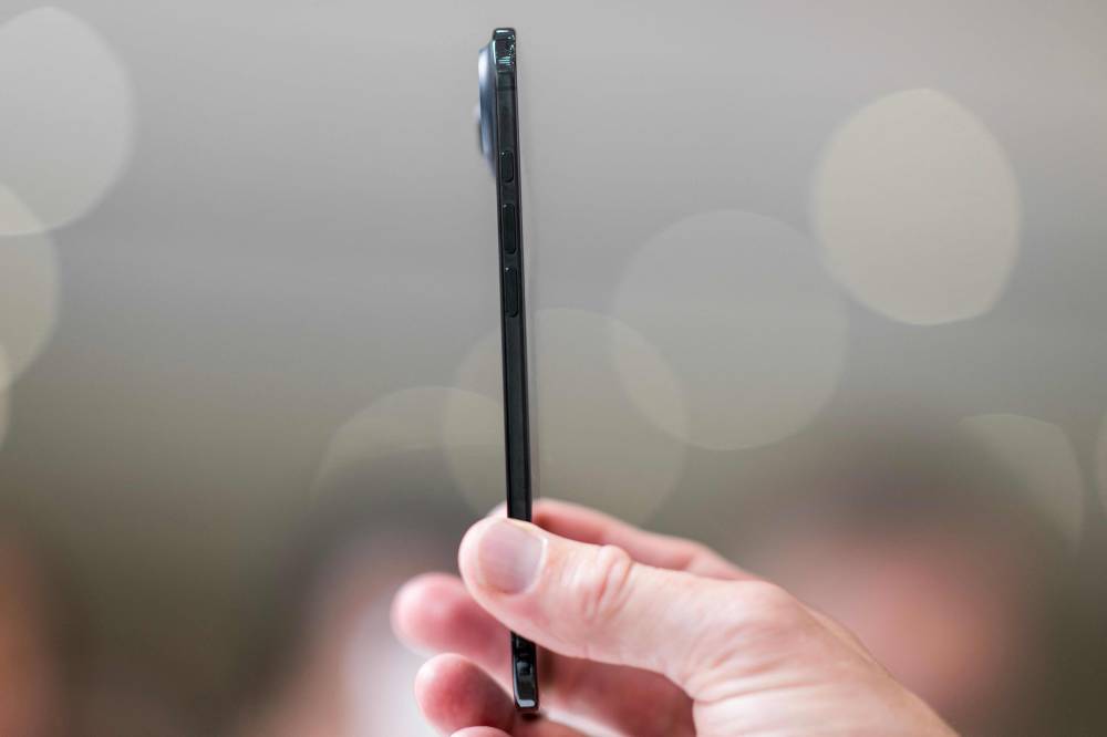 جهاز Apple iPhone Air