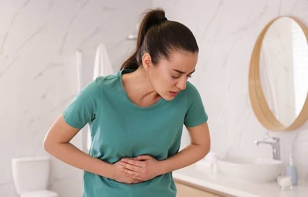 النوم الجيد يقي من الإمساك