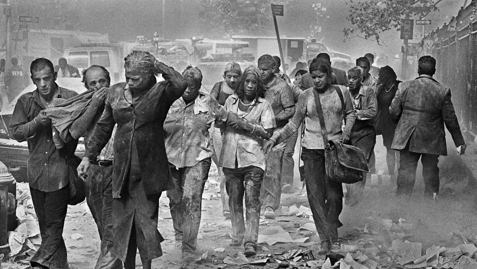 مشهد من مسرحية «علكة صالح»