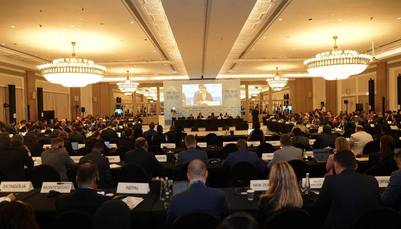 خلال اجتماع سابق