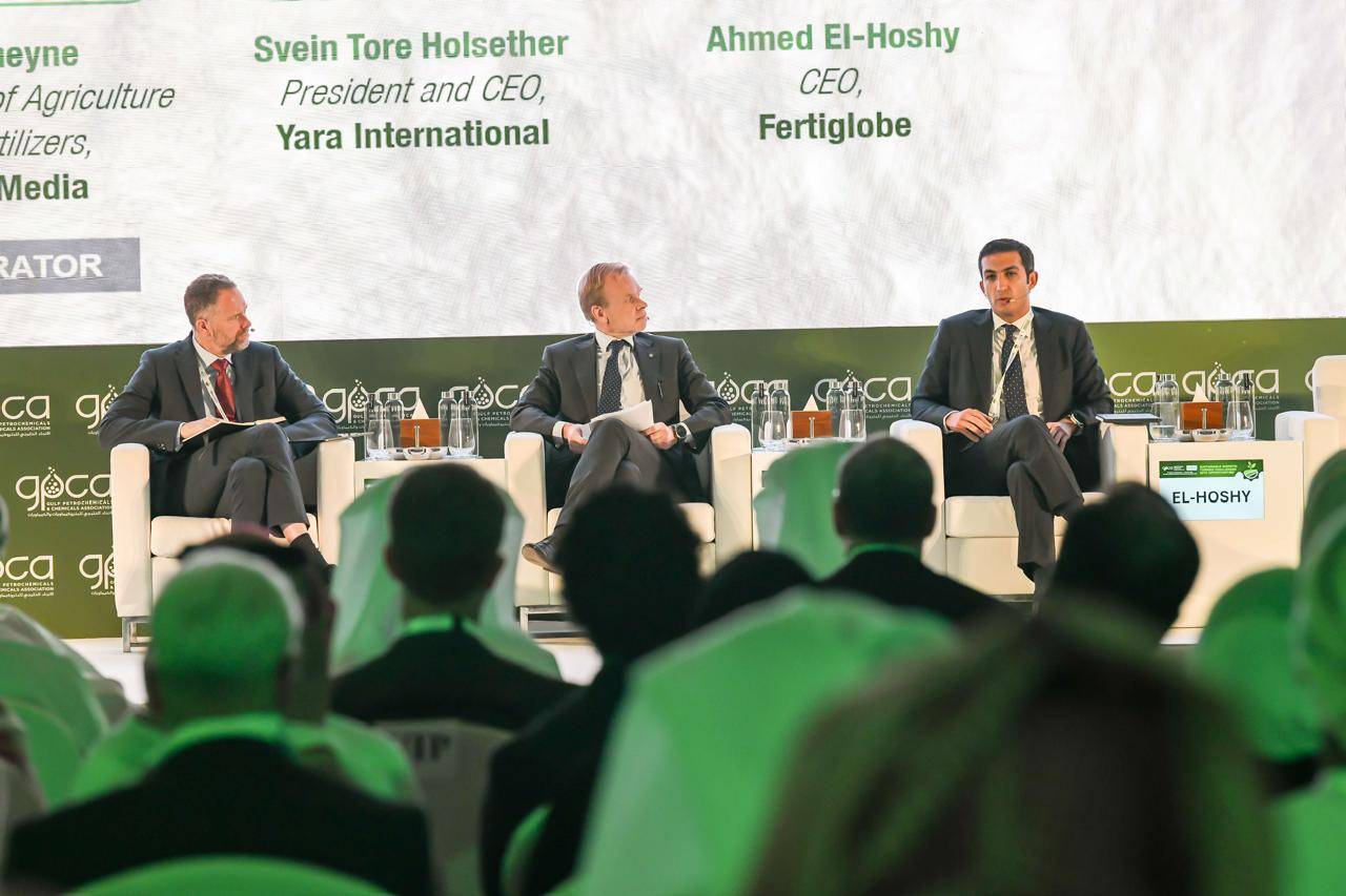 جانب من جلسات المؤتمر